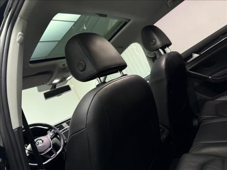 VOLKSWAGEN Golf 1.4 16V 4P TSI HIGHLINE AUTOMÁTICO, Foto 14