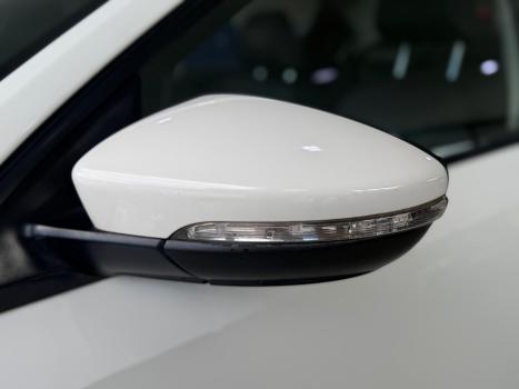 VOLKSWAGEN Jetta 2.0 4P COMFORTLINE TIPTRONIC AUTOM�TICO, Foto 6
