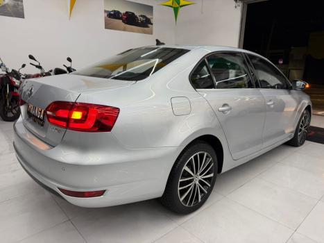 VOLKSWAGEN Jetta 2.0 4P FLEX COMFORTLINE TIPTRONIC AUTOM�TICO, Foto 6