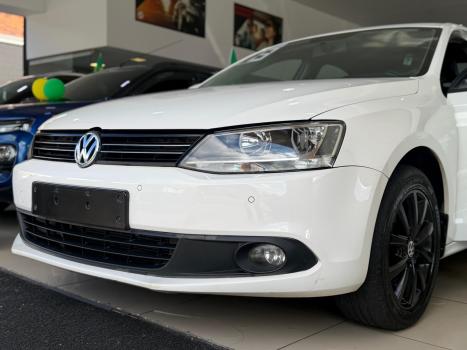 VOLKSWAGEN Jetta 2.0 4P COMFORTLINE TIPTRONIC AUTOM�TICO, Foto 5