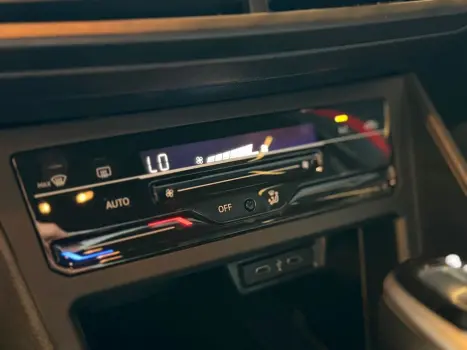 VOLKSWAGEN Nivus 1.0 4P FLEX 200 TSI HIGHLINE TURBO AUTOM�TICO, Foto 4