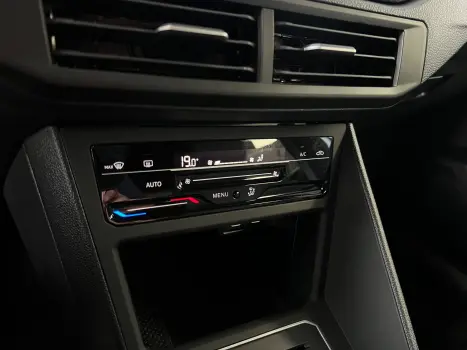 VOLKSWAGEN Nivus 1.0 4P FLEX 200 TSI HIGHLINE TURBO AUTOM�TICO, Foto 9