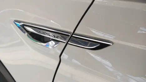 VOLKSWAGEN Nivus 1.0 4P FLEX 200 TSI HIGHLINE TURBO AUTOM�TICO, Foto 5