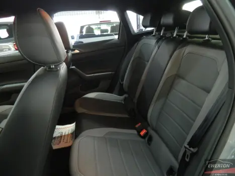 VOLKSWAGEN Nivus 1.0 4P FLEX 200 TSI HIGHLINE TURBO AUTOM�TICO, Foto 11