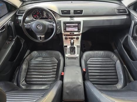 VOLKSWAGEN Passat , Foto 2