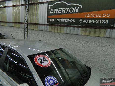 VOLKSWAGEN Polo Hatch 1.0 4P 170 TSI COMFORTLINE AUTOMTICO, Foto 13