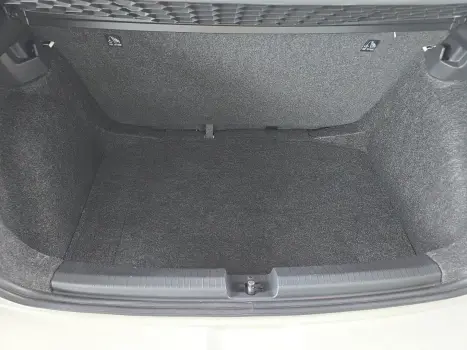 VOLKSWAGEN Polo Hatch , Foto 12