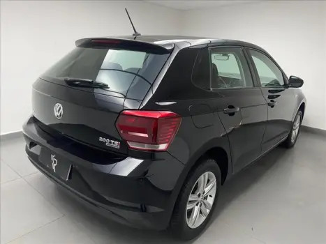 VOLKSWAGEN Polo Hatch 1.0 4P 170 TSI COMFORTLINE AUTOM�TICO, Foto 4
