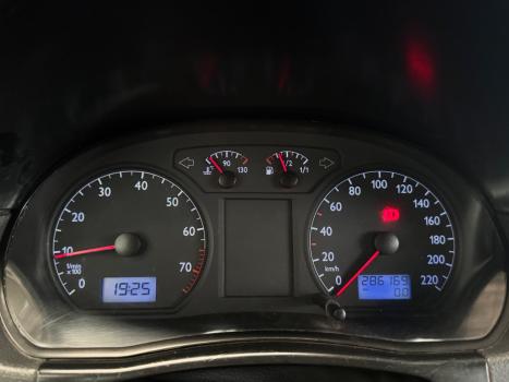 VOLKSWAGEN Polo Sedan 1.6 4P, Foto 9
