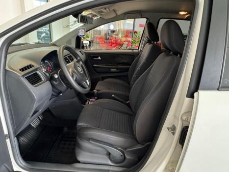 VOLKSWAGEN Space Cross 1.6 4P FLEX I-MOTION AUTOMATIZADO, Foto 10