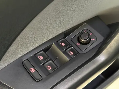 VOLKSWAGEN T-Cross 1.0 4P 200 TSI FLEX AUTOM�TICO, Foto 19