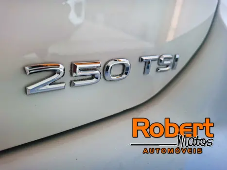 VOLKSWAGEN T-Cross 1.4 4P 250 TSI FLEX HIGHLINE AUTOM�TICO, Foto 15