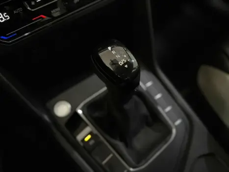 VOLKSWAGEN Taos 1.4 16V 4P FLEX 250 TSI COMFORTLINE AUTOM�TICO, Foto 12