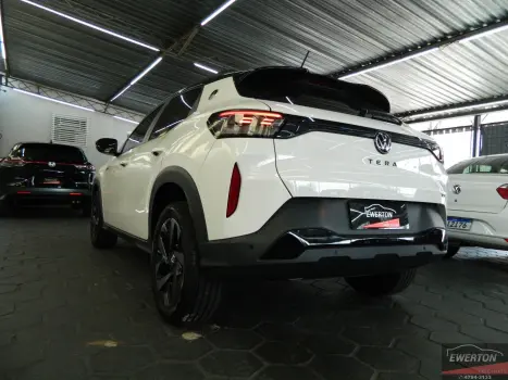 VOLKSWAGEN Tera 1.0 12V 4P 170 TSI HIGH AUTOM�TICO, Foto 14