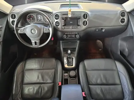 VOLKSWAGEN Tiguan 2.0 16V 4P TSI 4WD TURBO AUTOM�TICO, Foto 9