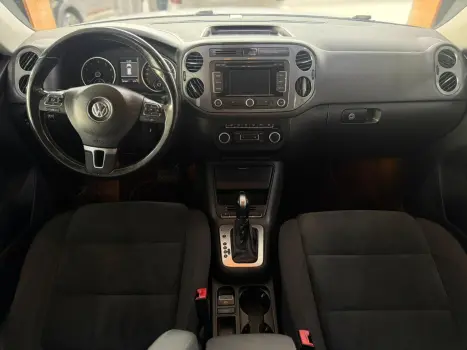 VOLKSWAGEN Tiguan 2.0 16V 4P FSI 4WD TURBO AUTOM�TICO, Foto 22