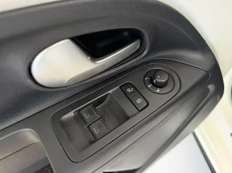 VOLKSWAGEN UP 1.0 12V 4P TSI FLEX PEPPER, Foto 19