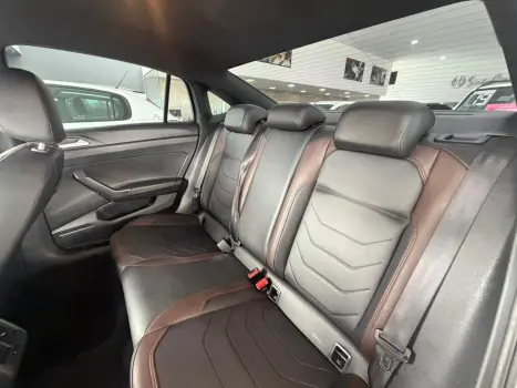 VOLKSWAGEN Virtus 1.0 4P 200 TSI FLEX HIGHLINE AUTOM�TICO, Foto 11