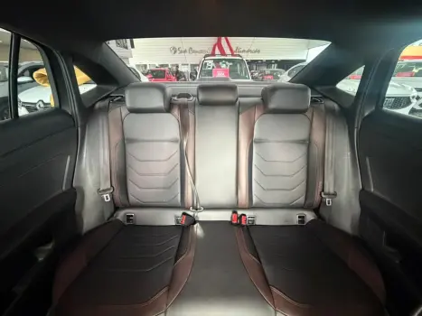 VOLKSWAGEN Virtus 1.0 4P 200 TSI FLEX HIGHLINE AUTOM�TICO, Foto 13