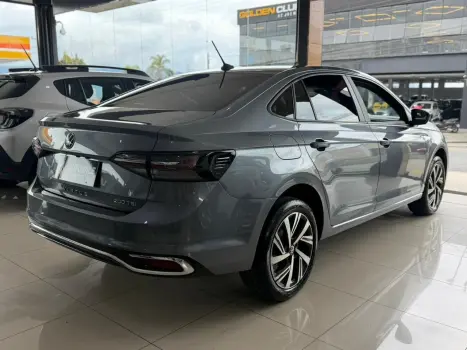 VOLKSWAGEN Virtus 1.0 4P 200 TSI FLEX HIGHLINE AUTOM�TICO, Foto 18