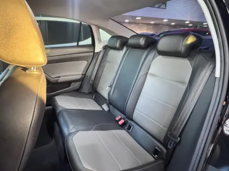 VOLKSWAGEN Virtus 1.0 4P 200 TSI FLEX HIGHLINE AUTOM�TICO, Foto 17