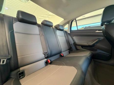 VOLKSWAGEN Virtus 1.0 4P 200 TSI FLEX HIGHLINE AUTOM�TICO, Foto 12
