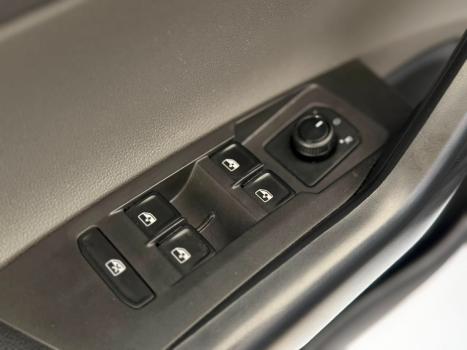 VOLKSWAGEN Virtus 1.0 4P 200 TSI FLEX HIGHLINE AUTOM�TICO, Foto 19