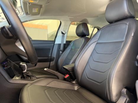 VOLKSWAGEN Virtus 1.0 4P 200 TSI FLEX COMFORTLINE AUTOM�TICO, Foto 16