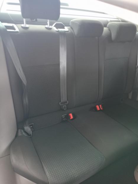 VOLKSWAGEN Virtus 1.0 4P 200 TSI FLEX COMFORTLINE AUTOM�TICO, Foto 19