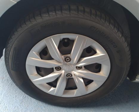 VOLKSWAGEN Voyage 1.0 4P FLEX, Foto 9