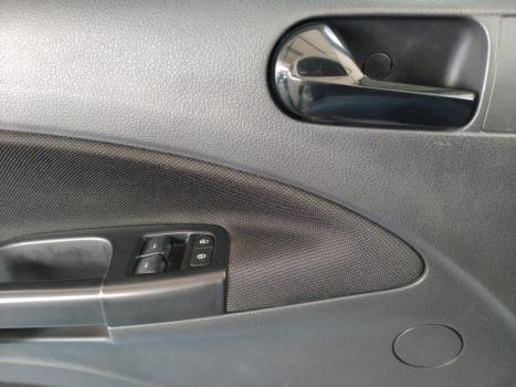 VOLKSWAGEN Voyage 1.0 4P FLEX, Foto 9