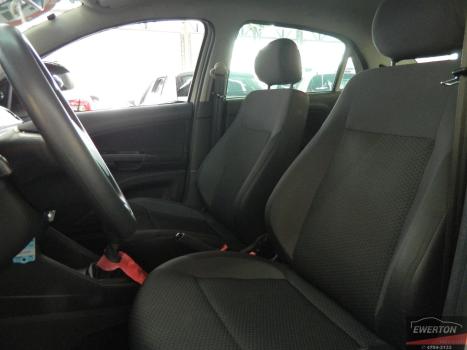 VOLKSWAGEN Voyage 1.0 4P FLEX, Foto 10