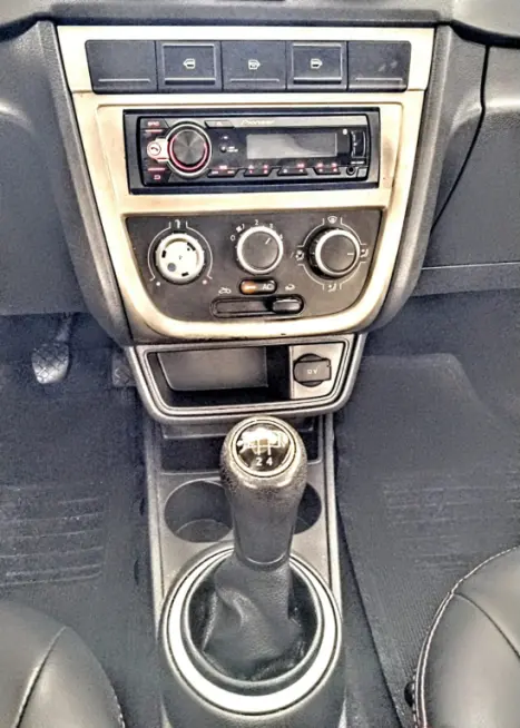 VOLKSWAGEN Voyage 1.0 4P FLEX, Foto 13