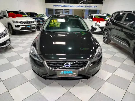VOLVO V40 2.0 4P T4 MOMENTUM TURBO AUTOMTICO, Foto 1