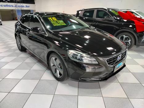 VOLVO V40 2.0 4P T4 MOMENTUM TURBO AUTOMTICO, Foto 3