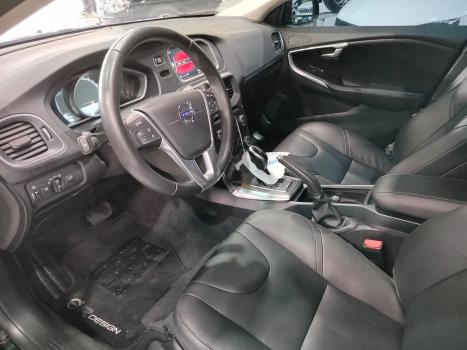 VOLVO V40 2.0 4P T4 MOMENTUM TURBO AUTOMTICO, Foto 8