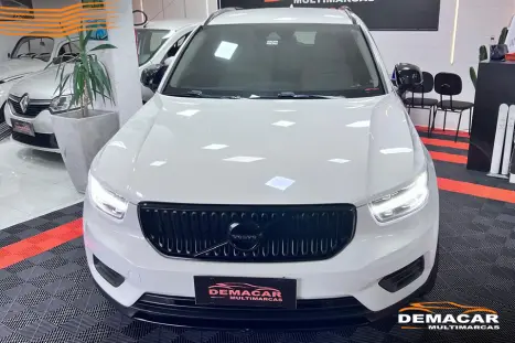 VOLVO XC40 2.0 16V 4P T5 TURBO MOMENTUM AWD GEARTRONIC AUTOMÁTICO, Foto 5 VOLVO XC40 2.0 16V 4P T5 TURBO MOMENTUM AWD GEARTRONIC AUTOMÁTICO, Foto 5