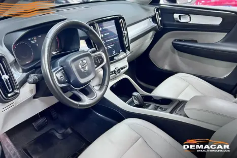 VOLVO XC40 2.0 16V 4P T5 TURBO MOMENTUM AWD GEARTRONIC AUTOMÁTICO, Foto 6 VOLVO XC40 2.0 16V 4P T5 TURBO MOMENTUM AWD GEARTRONIC AUTOMÁTICO, Foto 6