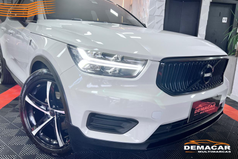 VOLVO XC40 2.0 16V 4P T5 TURBO MOMENTUM AWD GEARTRONIC AUTOMÁTICO, Foto 9 VOLVO XC40 2.0 16V 4P T5 TURBO MOMENTUM AWD GEARTRONIC AUTOMÁTICO, Foto 9