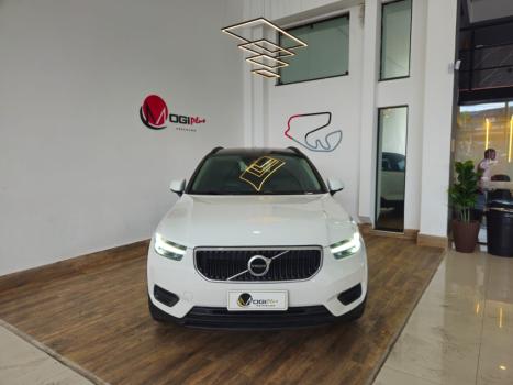 VOLVO XC40 2.0 16V 4P T4 TURBO GEARTRONIC AUTOM�TICO, Foto 2