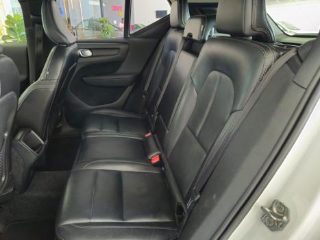 VOLVO XC40 2.0 16V 4P T4 TURBO GEARTRONIC AUTOM�TICO, Foto 7