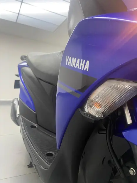 YAMAHA Fluo 125 , Foto 9