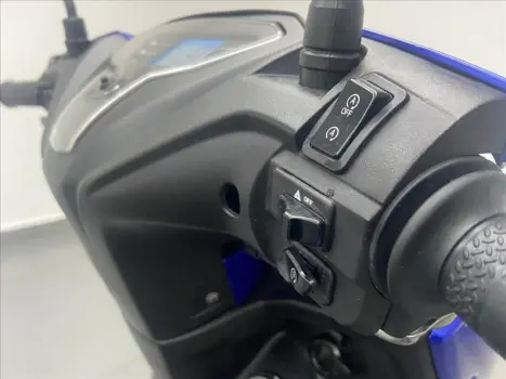 YAMAHA Fluo 125 , Foto 11