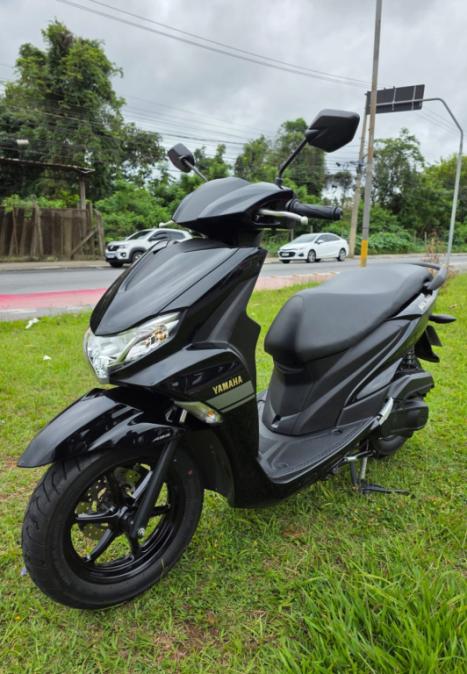 YAMAHA Fluo 125 ABS, Foto 5