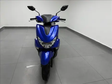 YAMAHA Fluo 125 ABS, Foto 2