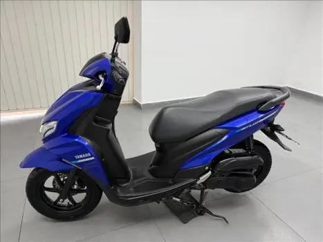 YAMAHA Fluo 125 ABS, Foto 4