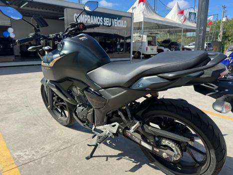 YAMAHA FZ 15 Fazer ABS, Foto 7