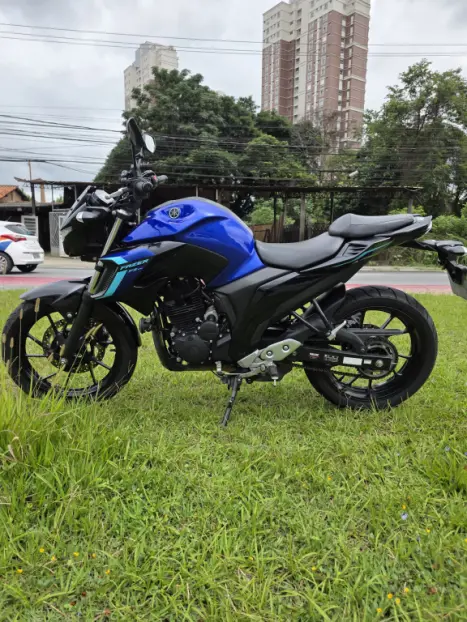 YAMAHA FZ 25 250 Fazer Flex , Foto 4