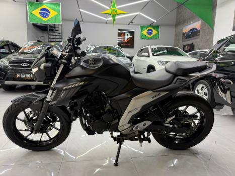 YAMAHA FZ 25 250 Fazer Flex , Foto 2