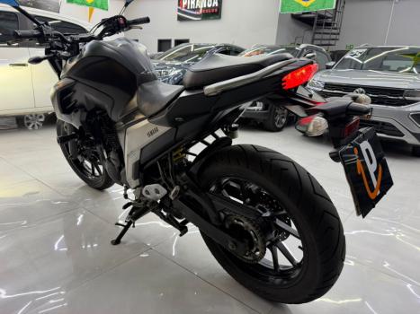YAMAHA FZ 25 250 Fazer Flex , Foto 8